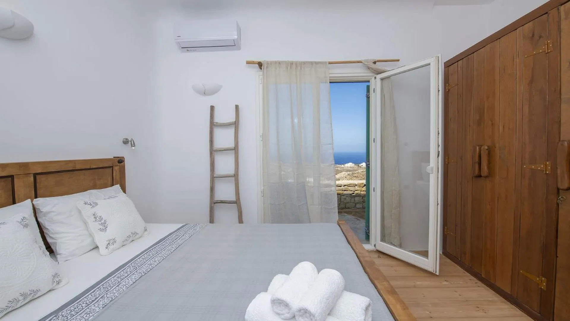 Villa Joy Fanari